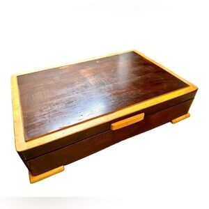 VINTAGE, KING EDWARD, EXQUISITE SILVERPLATE, ANTI-TARNISH CHEST.